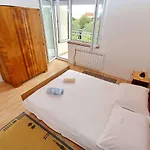 بيت للعطل House With A Parking Space Kastel Stafilic, - 23408 Kaštela