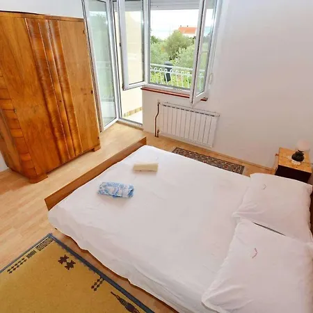בית נופש House With A Parking Space Kastel Stafilic, - 23408 Kaštela