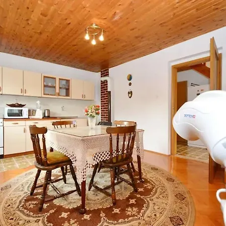House With A Parking Space Kastel Stafilic, - 23408 *