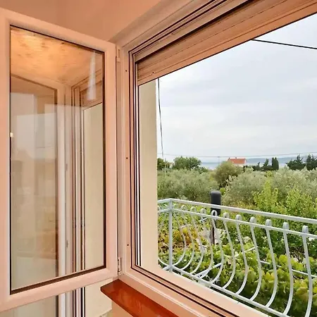 בית נופש House With A Parking Space Kastel Stafilic, - 23408 Kaštela