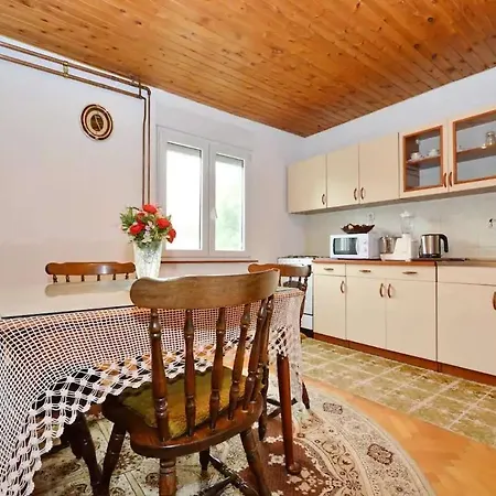 House With A Parking Space Kastel Stafilic, - 23408 *